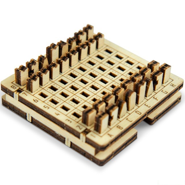 Šachy - Cestovní mini hra, přírodní dřevo (Wooden City)