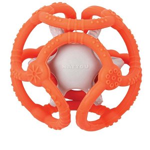 NATTOU Kousátko silikonové míč 2v1 bez BPA 10 cm oranžovo-šedá