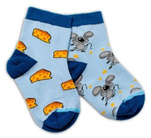 Baby Nellys Bavlněné veselé ponožky Myška a sýr - světle modré, 92-98 (18-36m)