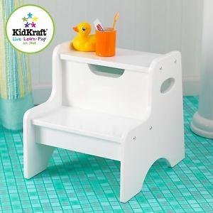 KidKraft Dřevěná stolička bílá