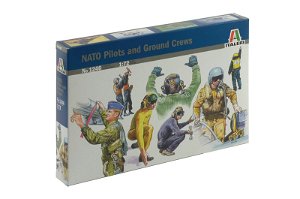 Italeri Model Kit figurky 1246 - NATO PILOTS AND GROUND CREW (1:72)