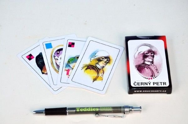 Hrací karty, s.r.o. Černý Petr společenská hra karty v papírové krabičce