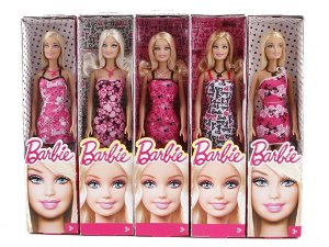 Mattel Barbie v šatech