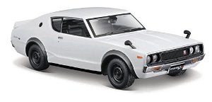 Maisto Nissan Skyline 2000GT-R (KPGC110) 1979, bílý, 1:24