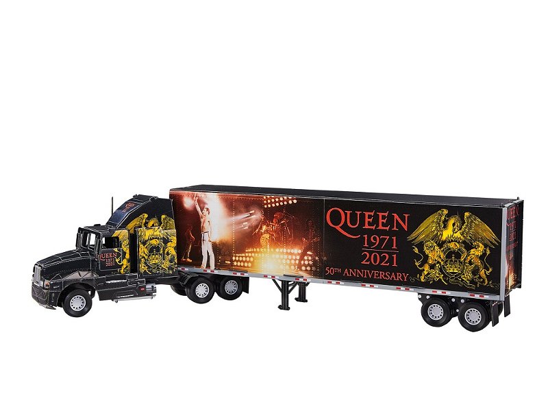 Revell 3D Puzzle QUEEN Tour Truck 50th Anniversary 128 ks