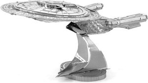 METAL EARTH 3D puzzle Star Trek: U.S.S. Enterprise NCC-1701-D