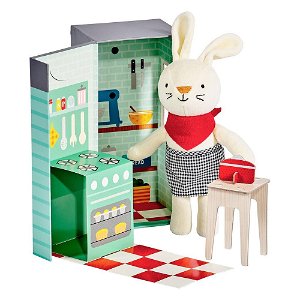 Petitcollage Plyšový králíček v kuchyni