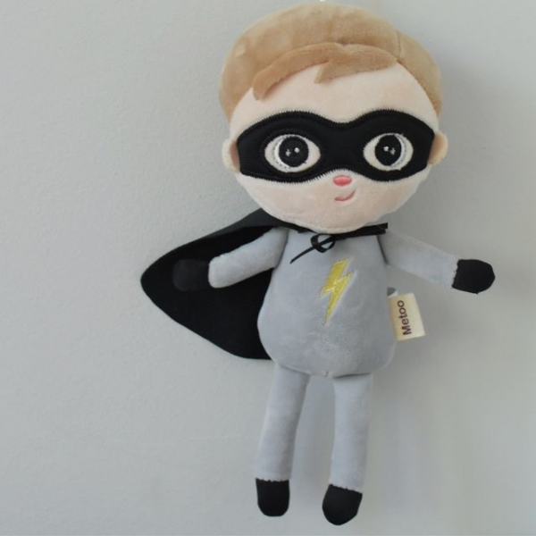 Mini hadrová panenka Metoo Super Boy - šedá