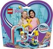 LEGO Friends 41386 Stephanie a letní krabička ve tvaru srdce