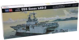 Hobby Boss slepovací model USS Essex LHD-2 1:700